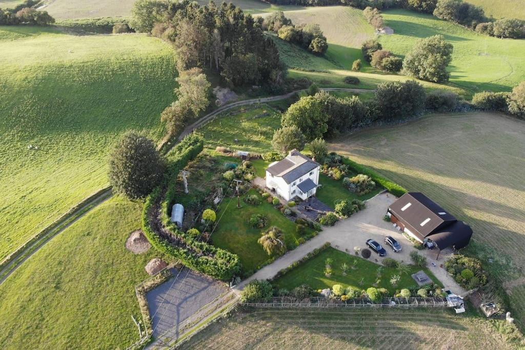 Country Home With Gardens นิวทาวน์ ภายนอก รูปภาพ